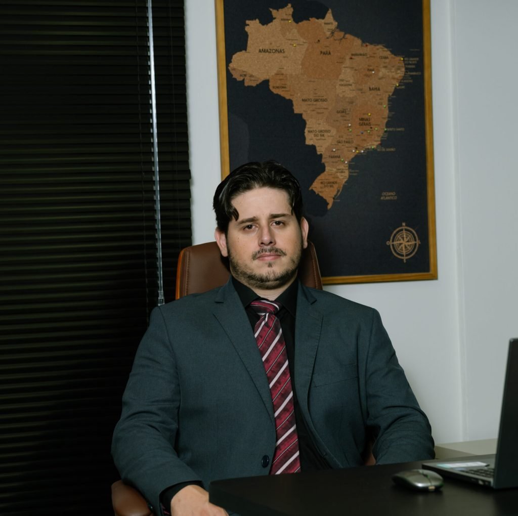Renan Leal, advogado especialista em direito ambiental e compliance